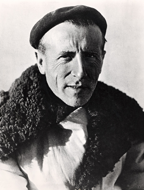 Pierre Teilhard de Chardin (1881-1955) (b/w photo)  de French Photographer