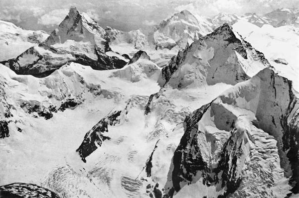 Mount Cervin, c.1900 (b/w photo)  de French Photographer