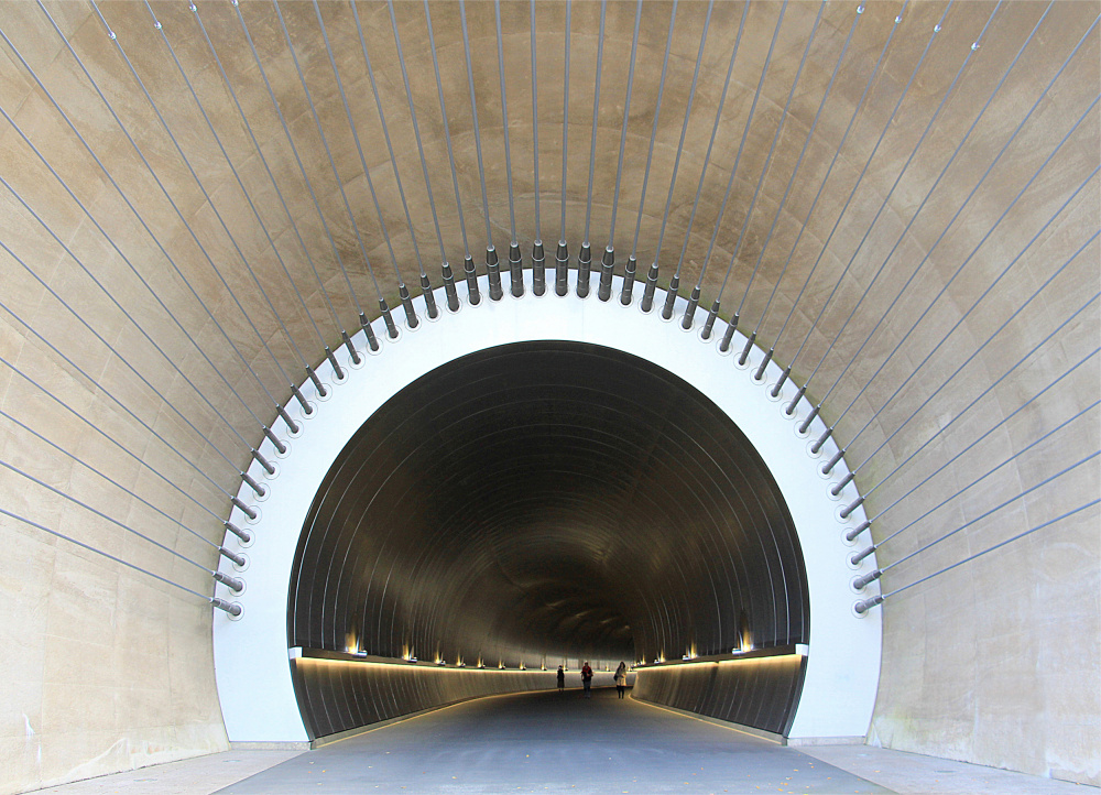 Miho museum tunnel de Aliza Riza