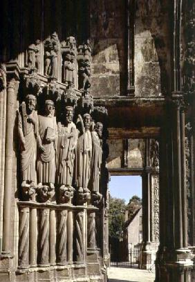 Column figures from the south transeptcentral portal