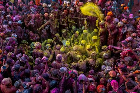 Samaj of Holi festival