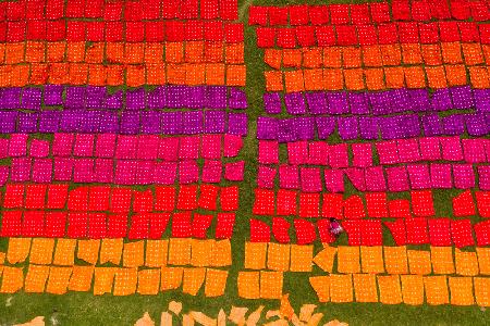 Drying cloth under sunlight