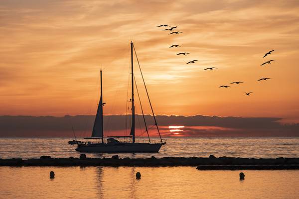 Morning In Antibes de emmanuel charlat