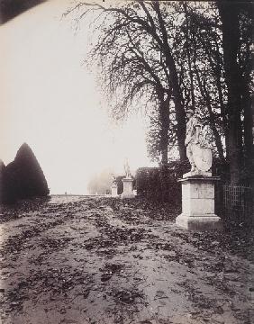 Versailles, Allee des Trois Fontaines