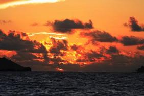 SUNSET ON THE SEA IN PRASLIN