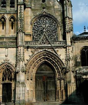 South portal of the west facade (South Door) (photo)