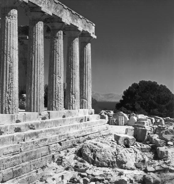 Temple of Aphaea (b/w photo)  de Greek
