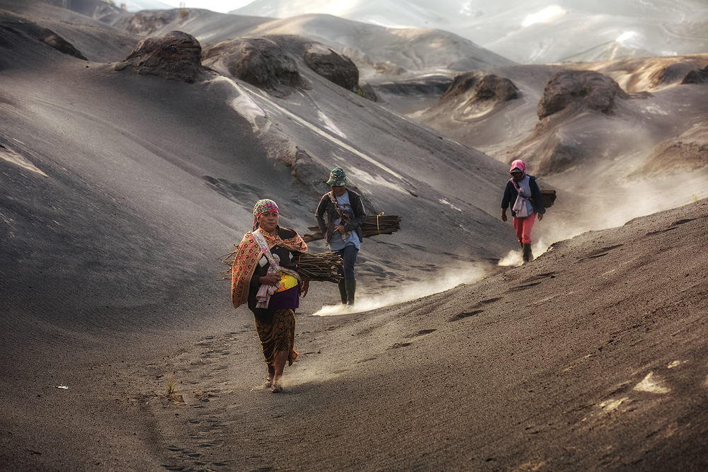 Mothers of Nature de Gunarto Song