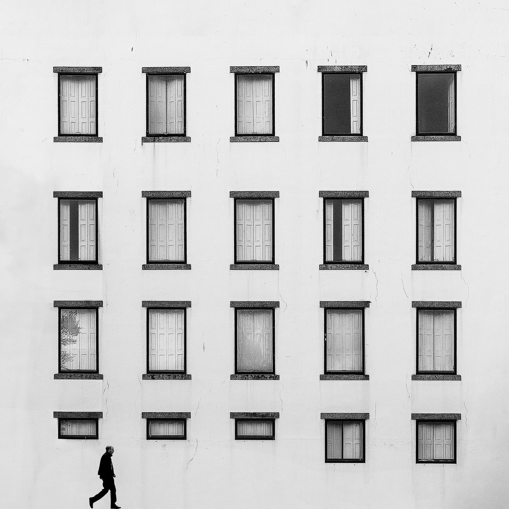 Windows and walking man de Inge Schuster