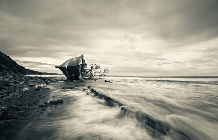 Defeated By the Sea de Iñigo Barandiaran