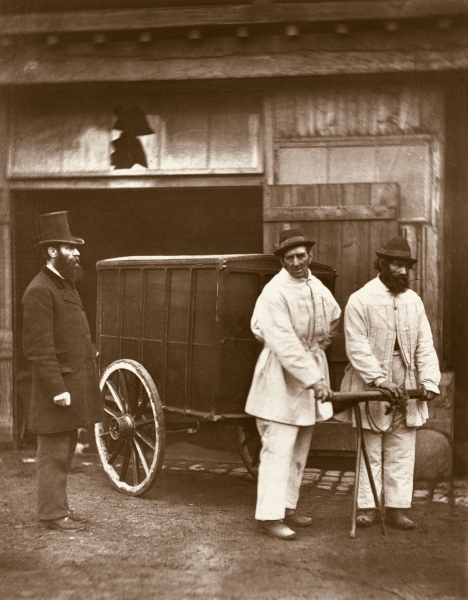 Public Disinfectors, from ''Street Life in London'', 1877-78 (woodburytype)  de John Thomson