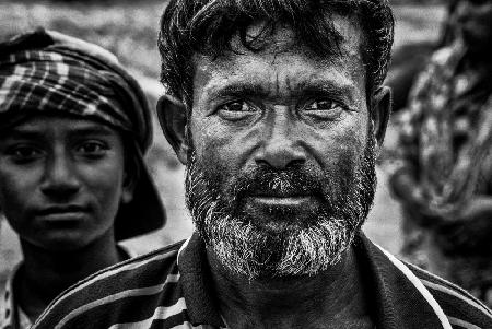 Construction worker in the streets of Bangladesh