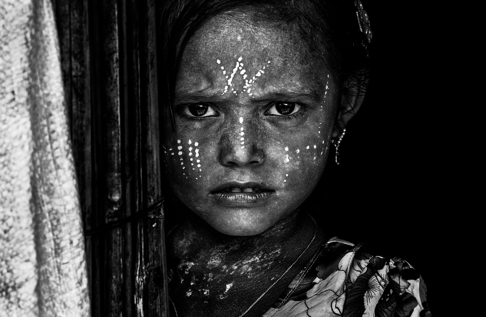 Rohingya girl-I - Bangladesh de Joxe Inazio Kuesta Garmendia