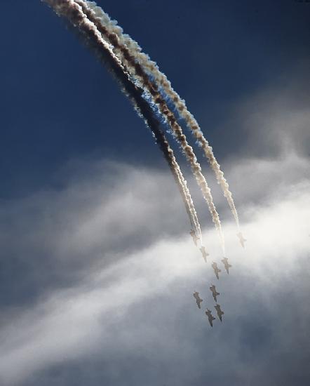 Those magnificent men in their flying machines...