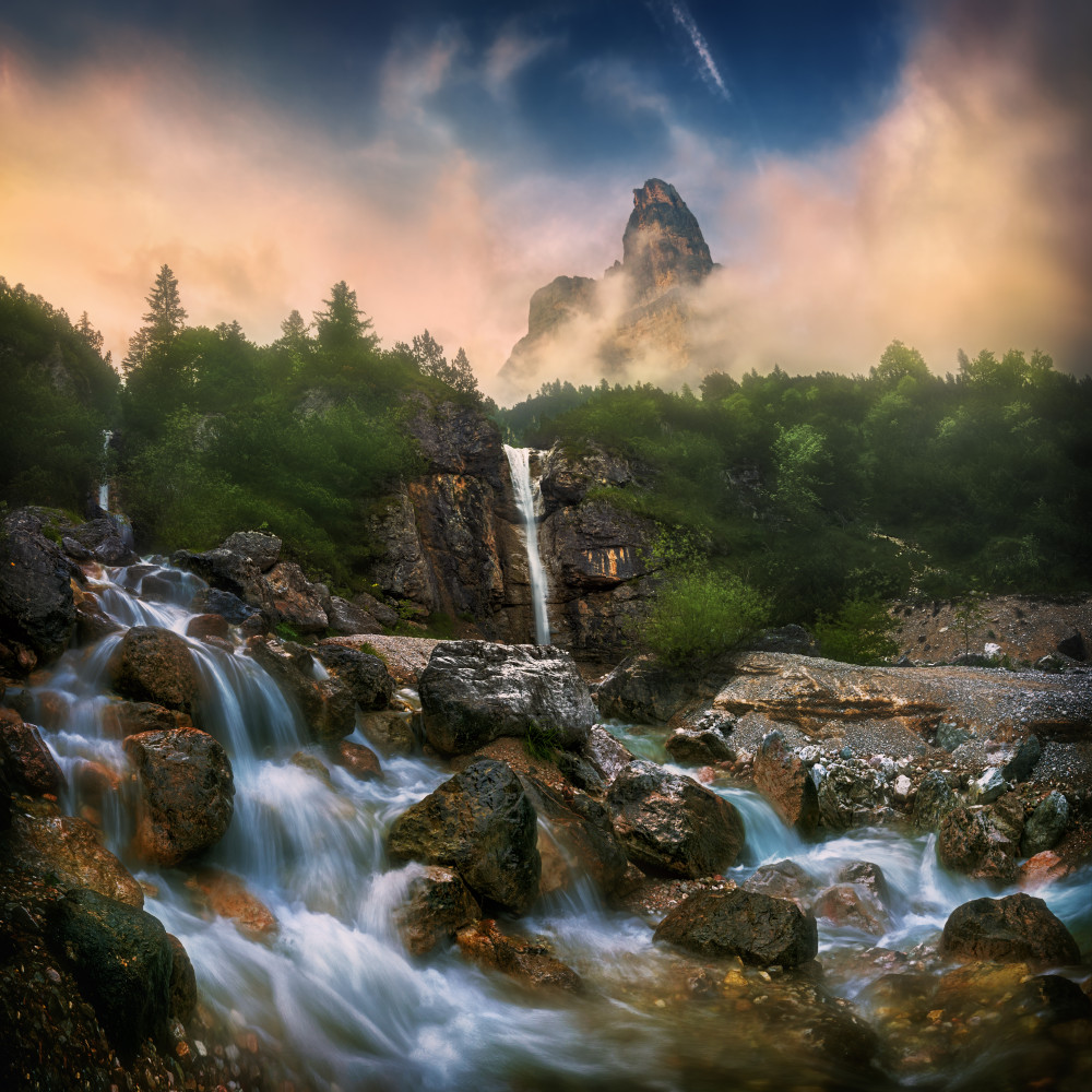 Waterfall... de Krzysztof Browko