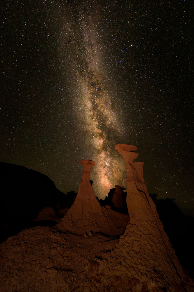 Starry Night Sky Over Bisti de Leechee Z