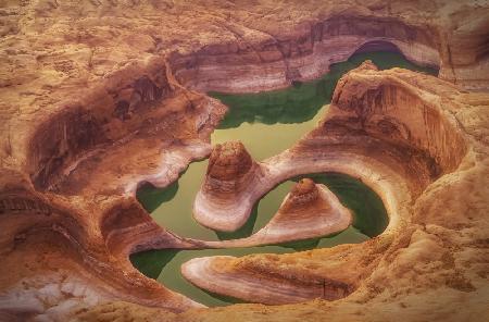 Reflection Canyon