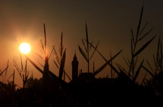 Sonnenuntergang über Kloster Andechs de Lukas Barth