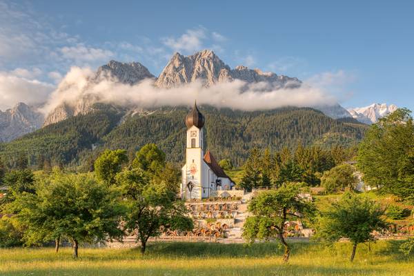 Kirche in Grainau in Bayern de Michael Valjak