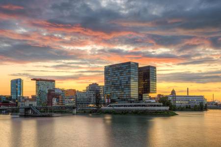 Medienhafen Düsseldorf Sonnenuntergang