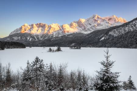 Winter am Eibsee in Bayern