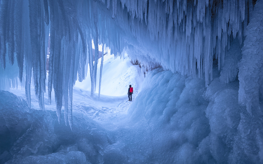 Cave of Ice de Michael Zheng