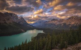 Peyto Lake at Dusk