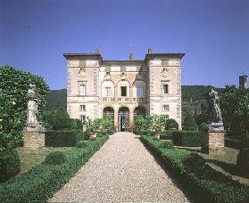 View of the facade, designed by Carlo Fontana (1634/38-1714) 1680 (photo)