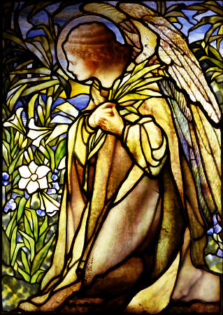 A Stained Glass Window Of An Angel By Tiffany Studios de 