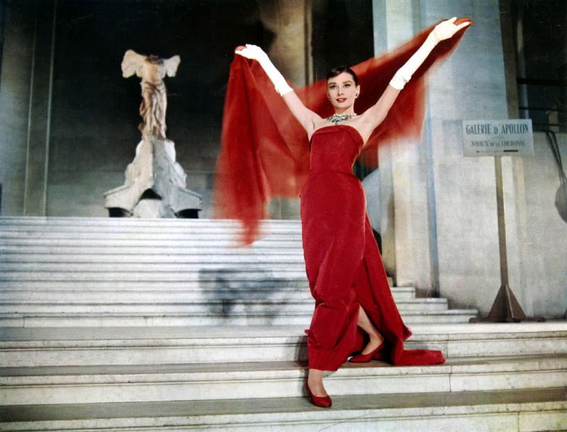 Audrey Hepburn on the Steps of the Louvre, in the film 'Funny Face' de 