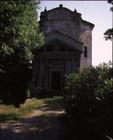 Exterior view of a chapel, possibly designed by Giacomo Vignola (1507-73) (photo)