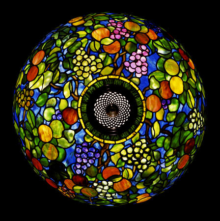 Overhead Detail From The Shade Of An Important ''Fruit'' Leaded Glass And Bronze Table Lamp de 