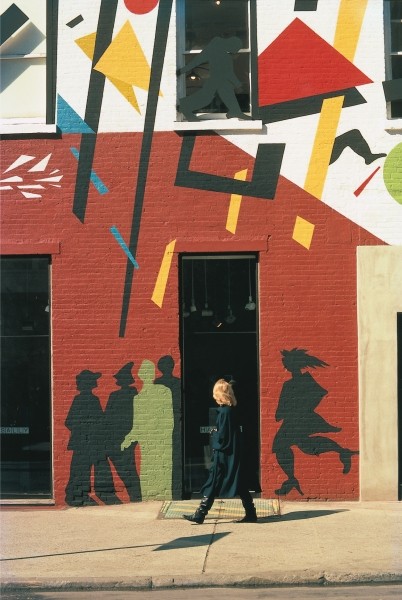 Street in art galleries district of Manhattan (photo)  de 