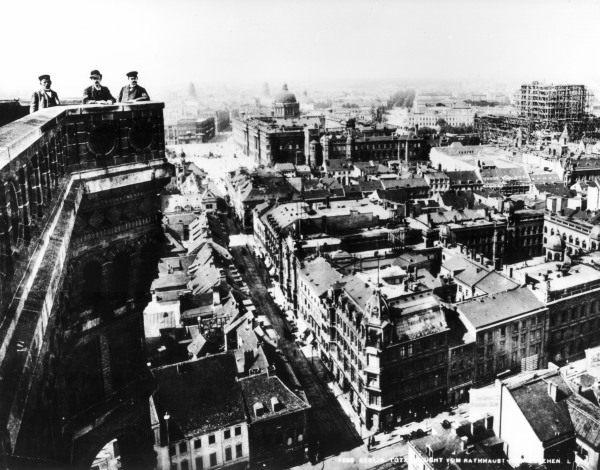 Vom Roten Rathaus Richtung Westen/Foto de 