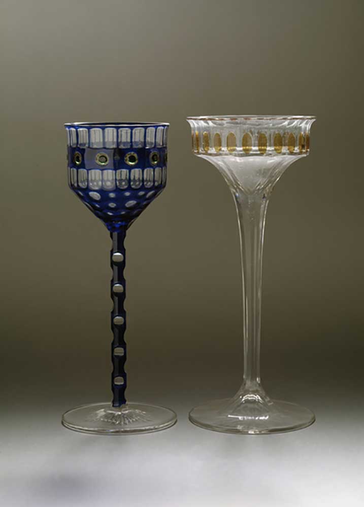 Two glasses a pied draw by Otto Prutscher (1880 1949), one on the left of 1906 Dim h 20 cm on the ri de Otto Prutscher