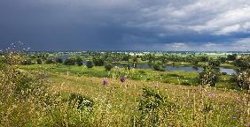 Regenwolken über dem Oderbruch