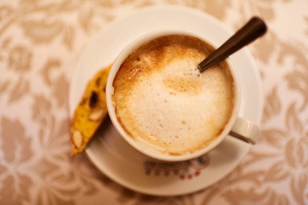  Melange mit Cantuccini. de Robert Kalb