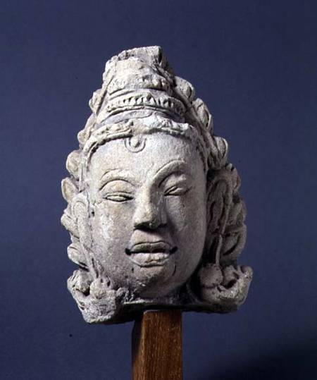 1967-1 Crowned head of a deity surrounded de Thai