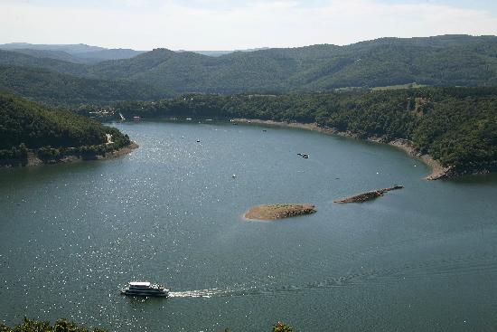 Halbvoller Edersee de Uwe Zucchi