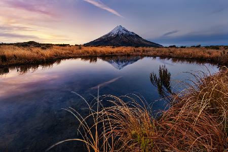 Mount Taranaki: Morning Breeze